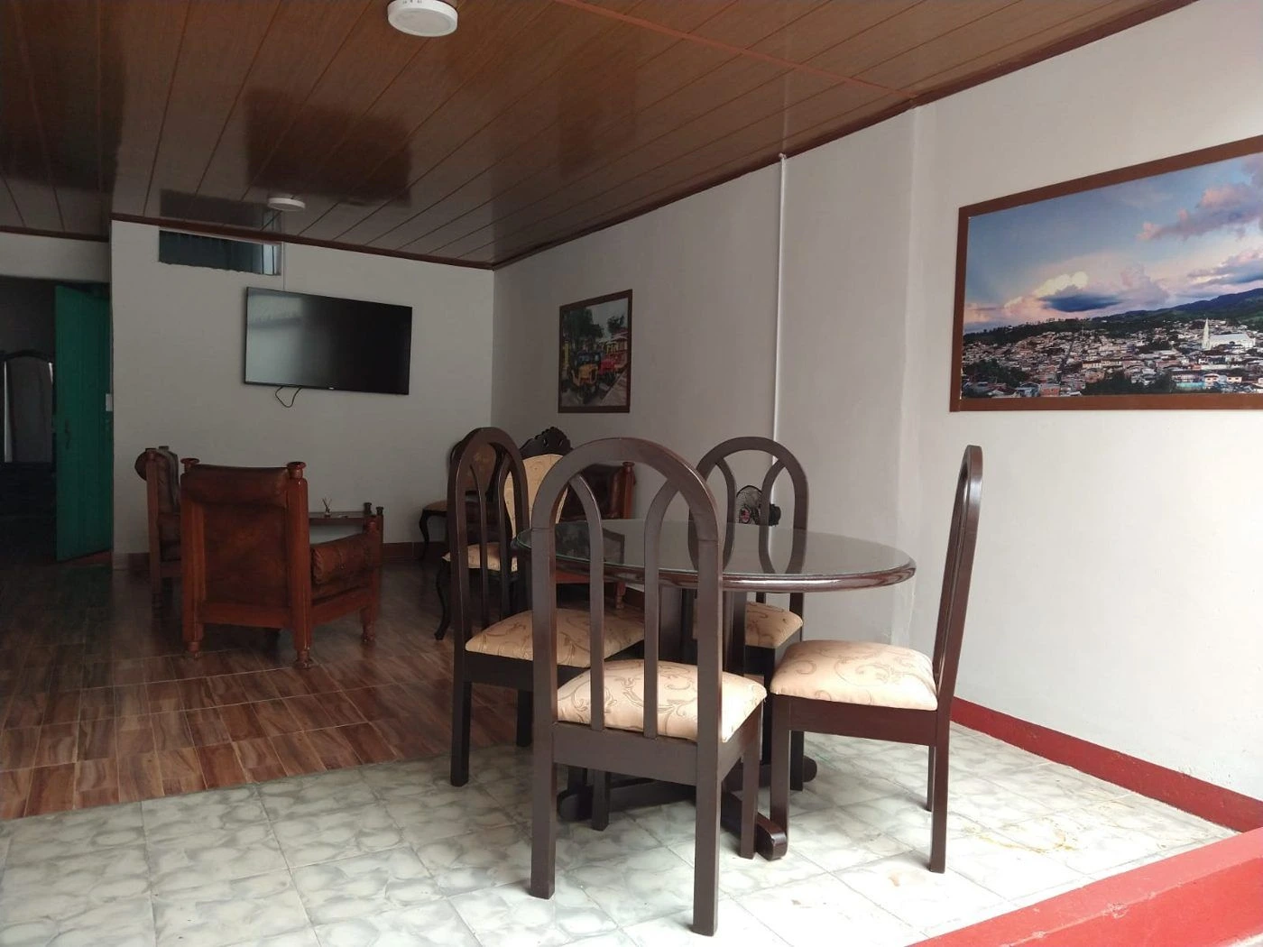 Moradita 2 · current photo 6
